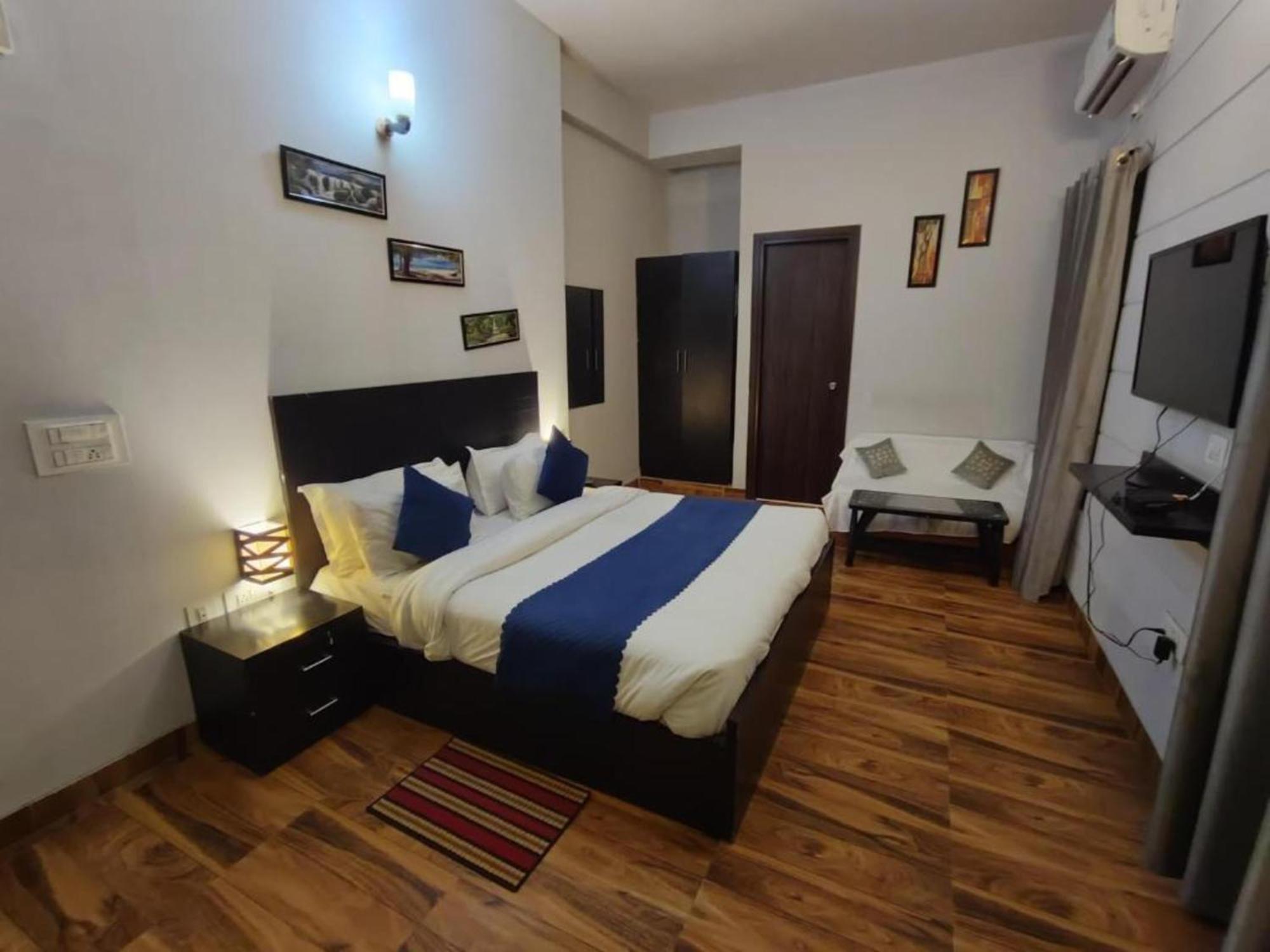 Vrindavan Dreams Hotel And Suites Экстерьер фото