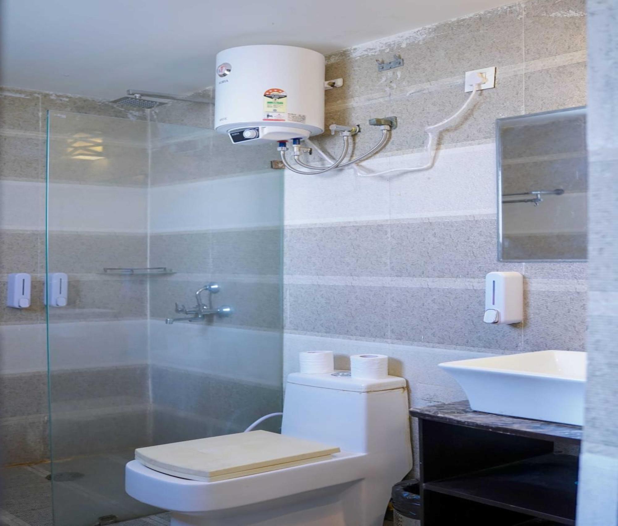 Vrindavan Dreams Hotel And Suites Экстерьер фото