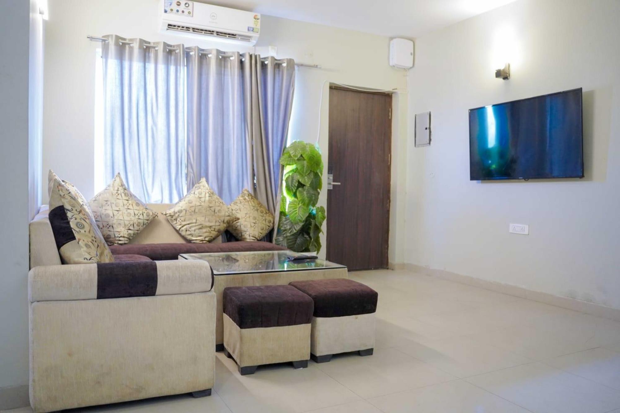 Vrindavan Dreams Hotel And Suites Экстерьер фото